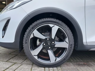 Ford Fiesta 1.0 EcoBoost 95pk Active X | Origineel NL | Navi + Apple Carplay+Android Auto | B&O Sound | Clima | Cruise | Led Koplampen | Keyless Entry | Pdc | Rijstrook+Licht+Regensensor | 17''lm - afbeelding nr 38