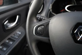 Renault Clio Renault Clio Estate TCe 90 Limited Airco Navigatie Cruisecontrol Keyless Lichtmetalen velgen NL-Auto NAP! - afbeelding nr 10