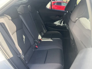 Toyota C-HR Dodenhoekdetectie, Navigatie, Parkeersensoren V + A , All-in Rijklaarprijs - afbeelding nr 37