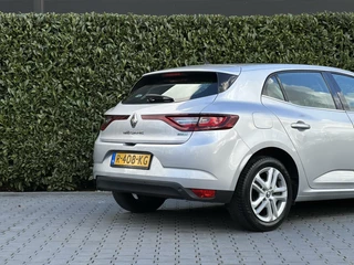 Renault Mégane Renault Megane 1.5 dCi Eco2 EURO 6, LIMITED, RIEM VERVANGEN, NAVI, CRUISE, LEDER, KEYLESS, LED, PARKEERSENSOREN, ECC-AIRCO, LICHTMETAAL 16