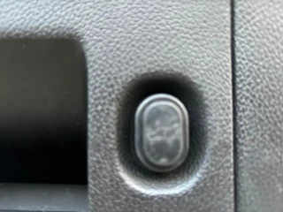 Chevrolet Suburban - afbeelding nr 14