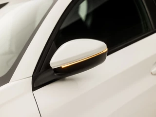 Peugeot 208 (APPLE CARPLAY, GROOT NAVI, 360 CAMERA, LM VELGEN, SPORTSTOELEN, PARKEERSENSOREN, CRUISE, NIEUWE APK, NIEUWSTAAT) - afbeelding nr 30