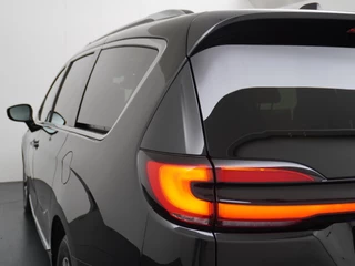 Chrysler Pacifica Chrysler Pacifica 3.6 V6 Hybrid 7 PERSOONS | ZEER LUXE UITGERUST | PANO | 360 CAMERA | LEDER+ STOELVENTILATIE+STOELVERWARMING - afbeelding nr 9