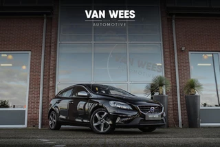 Volvo V40 2.0 T2 R-Design | 2e eigenaar | Navigatie | 17 inch | Climate control | Alcantara/leer | Sportstoelen | PDC | Cruise control | Sportstuur | 122 pk