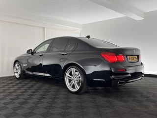 BMW 7 Serie BMW 7 Serie 740d xDrive High Executive M-Sport-Pack GEAR BOX PROBLEM  M-Sport Pack Aut. *PANO | HEAD-UP | LUXURY-LEATHER | SOFT-CLOSE | FULL-LED | MEMORY-PACK | HARMAN/KARDON-SURROUND | TOPVIEW | BLINDSPOT | KEYLESS | HEATED-SPORTSEATS | DIGI- - afbeelding nr 4
