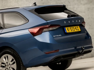 Škoda Octavia Automaat (VIRTUAL COCKPIT, APPLE CARPLAY, GROOT NAVI, CLIMATE, SPORTSTOELEN, LED KOPLAMPEN, LANE ASSIST, TREKHAAK, PARKEERSENSOREN, NIEUWE APK, NIEUWSTAAT) - afbeelding nr 12
