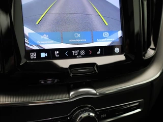 Volvo XC60 Volvo XC60 2.0 B4 D AWD R-Design | Parkeerverwarming | Schuif-/kanteldak | Trekhaak | Climate Pack | Memoryseats - afbeelding nr 21