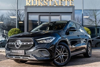 Mercedes-Benz GLA 200 AMG Line|ACC|STERRENHEMEL|SFEERVERL.