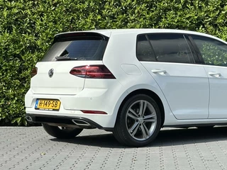Volkswagen Golf Volkswagen Golf 1.4 TSI Highline Business R, NAVI, R-LINE CRUISE, ECC-AIRCO, CARPLAY, DYNAMISCH LED, PARKEERSENSOREN, LICHTMETAAL 17 - afbeelding nr 25