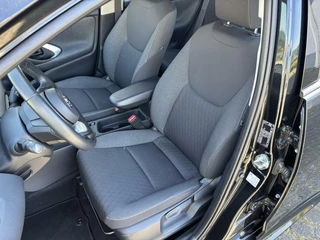 Toyota Yaris Toyota Yaris 1.5 Hybrid Dynamic | Keyless | LED | Stoelverw. - afbeelding nr 19