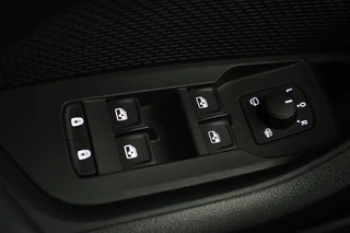 Škoda Octavia Skoda Octavia 1.0 TSI Business Edition | Leder |  Stoelverwarming | Trekhaak | Adaptive cruise | Carplay | Climate control | Parkeerhulp - afbeelding nr 31