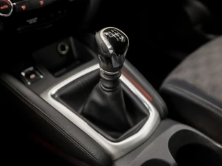 Nissan QASHQAI (NAVIGATIE, CLIMATE, 360 CAMERA, GETINT GLAS, TREKHAAK, SPORTSTOELEN, PARKEERSENSOREN, CRUISE, NIEUWE APK, NIEUWSTAAT) - afbeelding nr 10