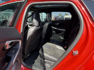 Volvo V40 Volvo V40 T3 153PK AUT6 Polar+ Sport| Panodak| Camera| H&K sound| Trekhaak - afbeelding nr 16