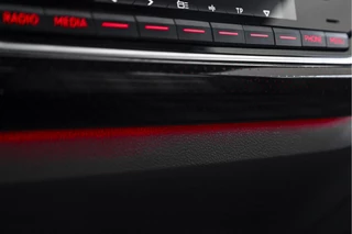 Volkswagen up! Volkswagen up! 1.0 TSI GTI 116 PK | Cruise | PDC | Camera | ECC | Beats Audio | DAB | LM 17