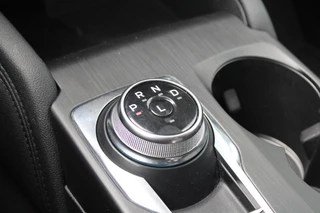 Ford Kuga Ford Kuga 2.5 PHEV Titanium | Dealeronderhouden | Adaptive cruise control | Winter Pack | Dodehoeksensoren | Camera - afbeelding nr 27