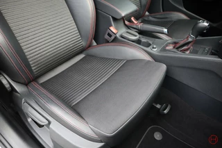 Škoda Octavia Skoda Octavia Combi 2.0 TSI RS DSG 220 PK / 1e eig / Stoelverwarming / Cruise / Xenon - afbeelding nr 63