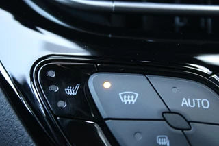 Toyota C-HR Toyota C-HR 2.0 Hybrid Style Luxury | JBL | Camera | Navi - afbeelding nr 32