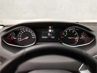 Peugeot 308 Peugeot 308 SW 1.2 PureTech Sport Automaat (PANORAMADAK, APPLE CARPLAY, STOELVERWARMING, ADAPTIVE CRUISE, SPORTSTOELEN, KEYLESS, GETINT GLAS, TREKHAAK, 360 CAMERA, NIEUWSTAAT) - afbeelding nr 22