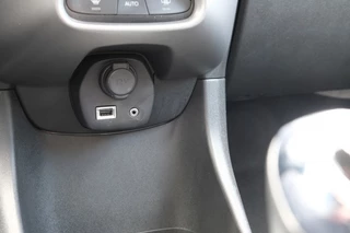 Toyota Aygo Toyota Aygo 1.0 VVT-i x-Joy Handgeschakeld | Automatische airconditioning | - afbeelding nr 29
