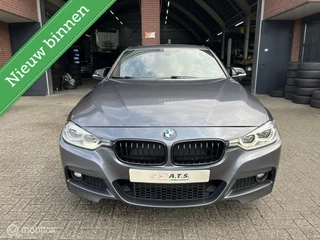 BMW 3 Serie BMW 3-serie 330i xDrive High Executive M-PAKKET*SCHUIFDAK* - afbeelding nr 2
