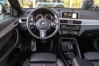BMW X2 ➡️ BMW X2 sDrive18i F39 High Executive Edition M-sport | M-pakket | Dakraam | 2e eigenaar | Head up | Harman-Kardon | Camera | Leer | LED | Navi | PDC | 19 inch |  Stoelverwarming | Automaat | - afbeelding nr 11
