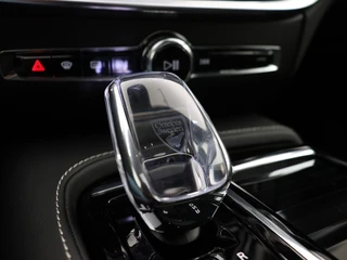 Volvo S60 Volvo S60 T6 PLUG-IN HYBRID LONG RANGE PLUS DARK SCHUIFDAK 19INCH HARMAN K - afbeelding nr 19