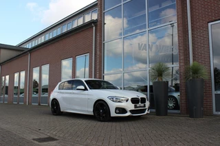 BMW 1 Serie ➡️ BMW 1-serie 118i F20 M Sport Edition | M-pakket | 2e eigenaar | 18 inch | LED | NL auto | Leer | Navi | Stoelverwarming | Sporstuur | PDC | Climate-control | Cruise-control | - afbeelding nr 64