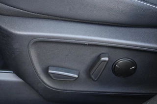 Ford Kuga Ford Kuga 2.5 PHEV Titanium X | Adaptive cruise control | Head up Display | Dodehoeksensoren | Winter Pack | Camera | Half leder | Bang&Olufsen - afbeelding nr 9