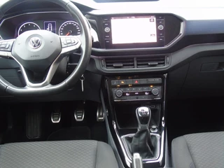 Volkswagen T-Cross Volkswagen T-Cross 1.0 TSI United Edition - 2020 - 32DKM - Navigatie - PDC - Cruise - afbeelding nr 20