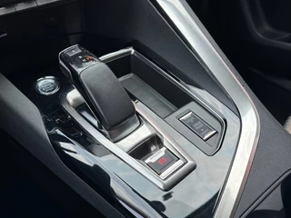 Peugeot 3008 Peugeot 3008 1.6 HYBRID AUT. PHEV 224PK ALLURE LED HALF-LEER NAVI CAMERA CARPLAY AIRCO - afbeelding nr 10