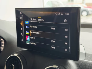 Audi Q2 Audi Q2 35 TFSI 1.5 ✅NIEUW MODEL✅ S EDITION 150PK VIR.COCKPIT ELEK.KLEP TOUCHSCREEN CARPLAY NAVI CAMERA MATRIX LED STOELVERW. PDC KEYLESS 11/2024 