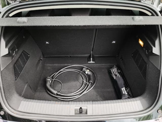 Renault Megane E-Tech Renault Megane E-Tech EV40 Boost Charge Equilibre (131 PK) 1e-Eig. & Dealer-Onderh. BOVAG-Garantie. NL-Auto. - afbeelding nr 19