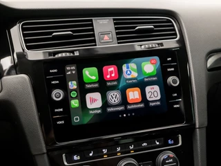 Volkswagen Golf Volkswagen Golf 1.0 TSI Luxury Automaat (APPLE CARPLAY, GROOT NAVI, CLIMATE, STOELVERWARMING, SPORTSTOELEN, ADAPTIVE CRUISE, LM VELGEN, GETINT GLAS, PARKEERSENSOREN, NIEUWE APK, NIEUWSTAAT) - afbeelding nr 8