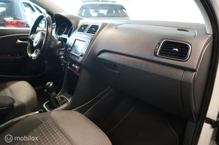 Volkswagen Polo Volkswagen Polo 1.2 TSI R-Line Carplay Navi 90 PK - afbeelding nr 18