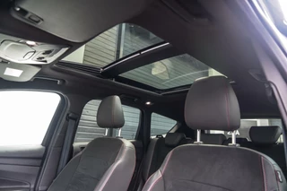 Ford Kuga Ford Kuga 1.5 EcoBoost ST Line PANO / CAMERA / STUURVERWARMING - afbeelding nr 14