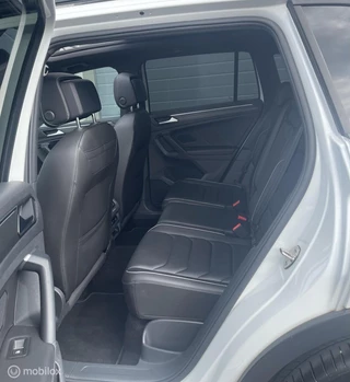 Volkswagen Tiguan Volkswagen Tiguan 1.5 TSI DSG 3xR-Line 150PK/PANO - afbeelding nr 76