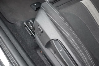 BMW 2 Serie BMW 2-serie Active Tourer 218i Executive AUT | Elek. Klep | Trekhaak | - afbeelding nr 27