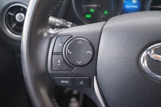 Toyota Auris Toyota Auris Touring Sports 1.8 Hybrid Pro Executive -LEER-PANO- - afbeelding nr 17