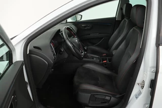SEAT Leon SEAT Leon 1.4 TSI FR | Panoramadak | Stoelverwarming |  Carplay | Alcantara | Full LED | Navigatie | Sportstoelen | PDC | Climate control - afbeelding nr 4