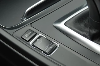 BMW 3 Serie BMW 320i Touring M-sport LEDER LED NAVI 184PK NAP AUTOMAAT - afbeelding nr 42