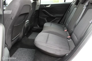 Ford Focus Ford Focus Wagon 1.0 EcoBoost Trend Edition Business, 125 PK, Pdc voor + achter, Cruise, Clima, Navi, App connect. - afbeelding nr 11