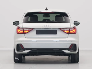 Audi A1 Sportback Audi A1 Sportback 25 TFSI 95 pk s-tronic S line edition Stoelverwarming, Optiek zwart, Navi via app 52 - afbeelding nr 9