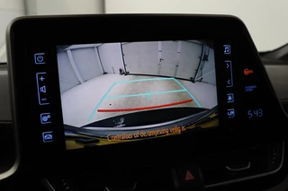 Toyota C-HR Toyota C-HR 1.8 Hybrid Dynamic | Stoel & stuurverwarming |  Adaptive cruise | Camera | Navigatie | Climate control | Keyless - afbeelding nr 18