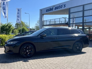 Volkswagen Passat Navigatie Panoramadak Trekhaak IQ Light Leder Elek Stoelen + Verwarming + Koeling + Massage 360 Camera Extra Getint Glas Vol Opties BTW Auto MHEV - afbeelding nr 2