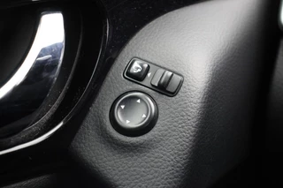 Nissan QASHQAI Nissan QASHQAI 1.2 Acenta - Navi, Cruise, Clima, Stoelverwarming, Trekhaak - afbeelding nr 23