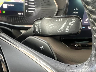 Škoda Octavia Škoda Octavia Combi 1.0 e-TSI Automaat Business Edition Navi Trekhaak Camera Carplay ACC DAB Stoel + Stuurverwarming Keyless Getint Glas NL Auto - afbeelding nr 35