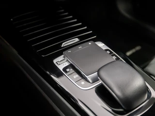 Mercedes-Benz A-Klasse (SCHUIFDAK, GROOT NAVI, LEDER/ALCANTARA, STOELVERWARMING, WIDESCREEN, SPORTSTOELEN, CAMERA, GETINT GLAS, NIEUWSTAAT) - afbeelding nr 27