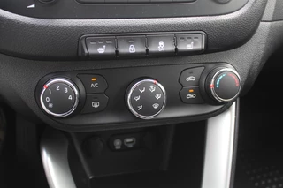 Kia cee'd Kia cee'd 1.6 GDI ComfortLine / Bluetooth  / Radio / Cruise Control / Airco - afbeelding nr 25