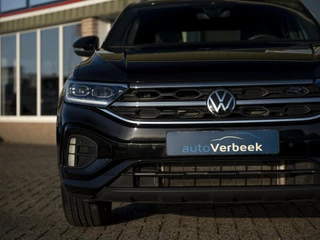 Volkswagen T-Roc Volkswagen T-Roc 1.5TSi 150pk R-Line | LED Matrix | DAB | App Connect | 18