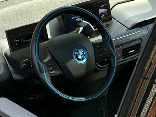 BMW i3 BMW i3 120Ah 42 kWh, PANO, NAVI, CRUISE, LED, ECC-AIRCO, CAMERA, STOELVERWARMING, LICHTMETAAL 18
